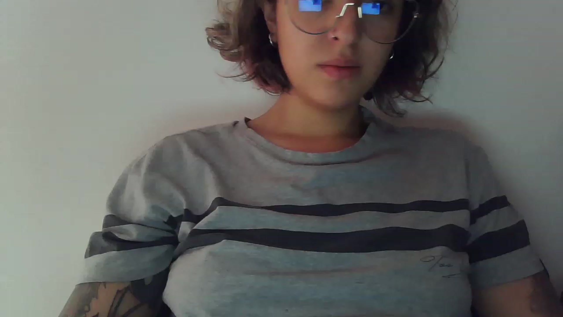 Gallery image thumbnail from fionacarter's myfreecams stream on, 05/08/2023, 16:05 image 1 of 20