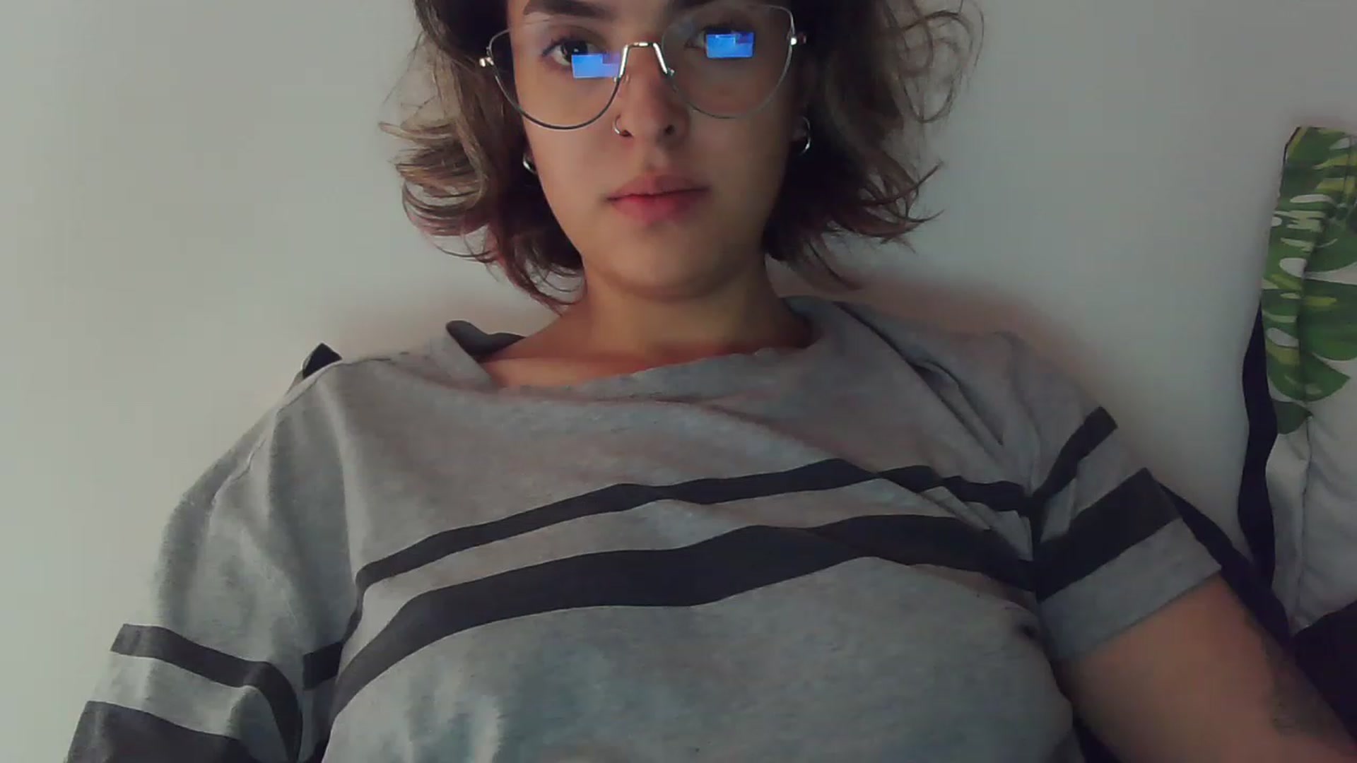 Gallery image thumbnail from fionacarter's myfreecams stream on, 05/08/2023, 16:05 image 17 of 20