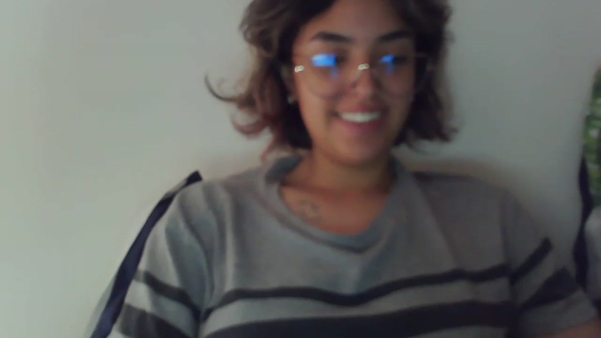 Gallery image thumbnail from fionacarter's myfreecams stream on, 05/08/2023, 16:57 image 8 of 20