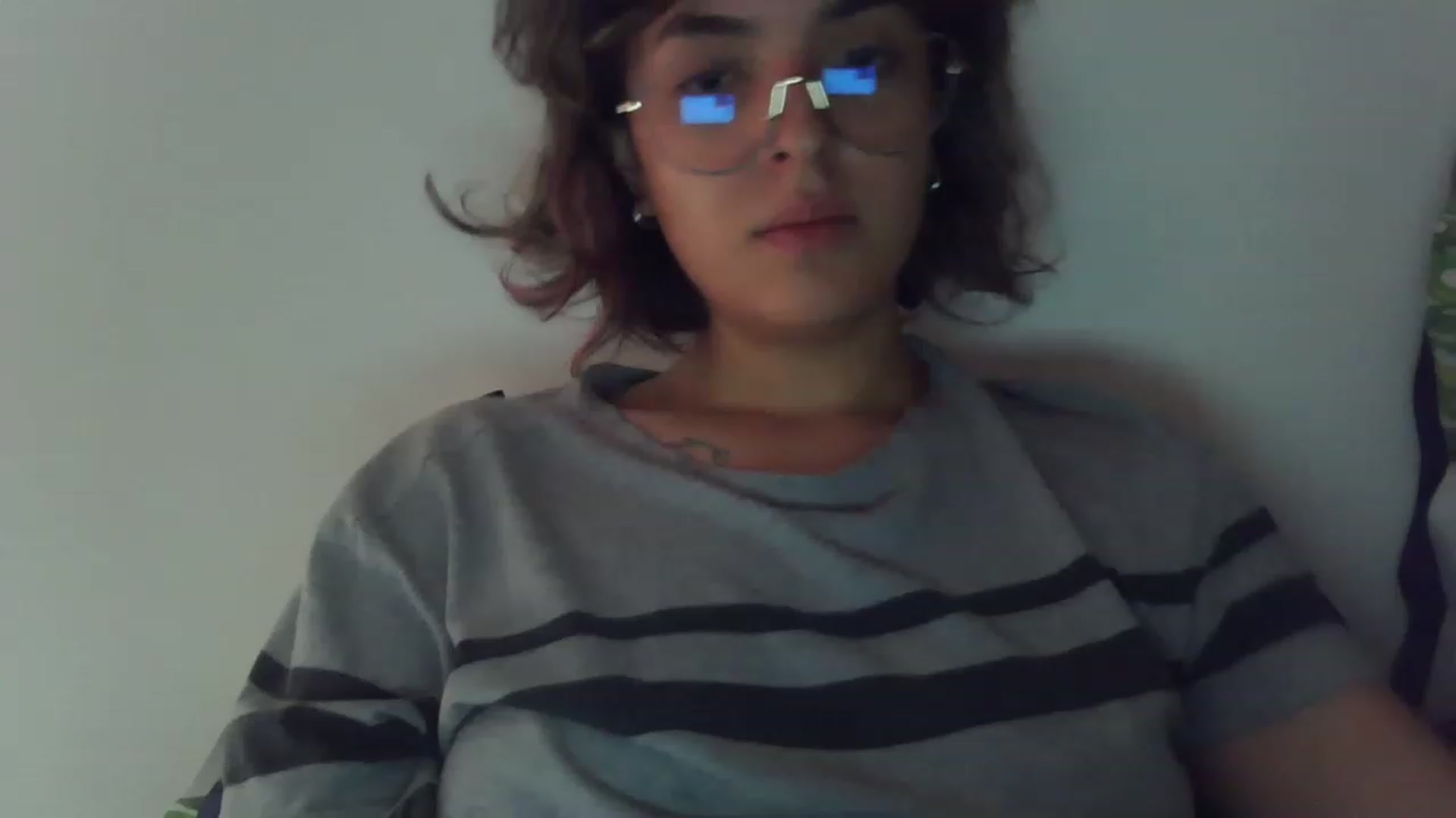 Gallery image thumbnail from fionacarter's myfreecams stream on, 05/08/2023, 16:57 image 18 of 20