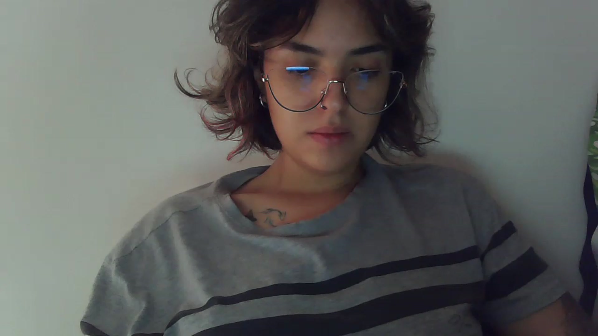 Gallery image thumbnail from fionacarter's myfreecams stream on, 05/08/2023, 16:57 image 14 of 20