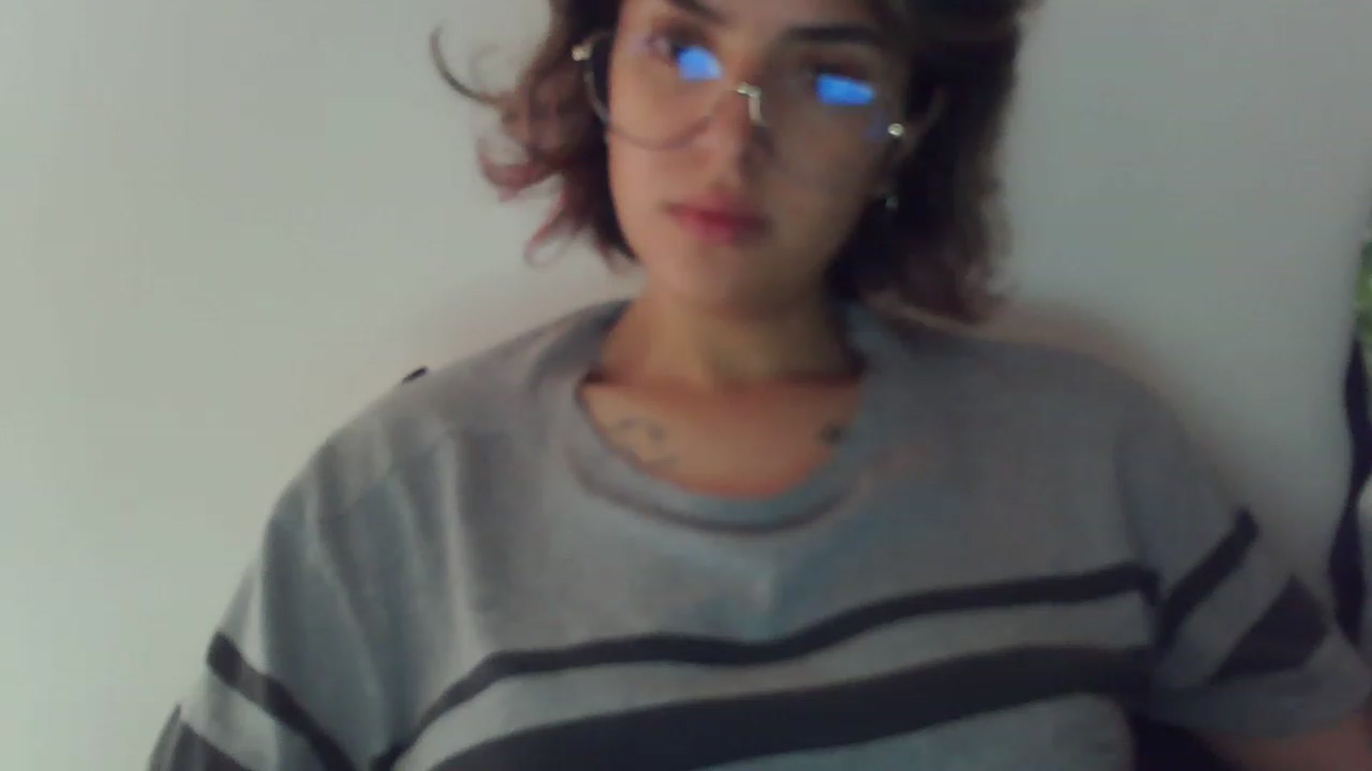 Gallery image thumbnail from fionacarter's myfreecams stream on, 05/08/2023, 16:57 image 4 of 20