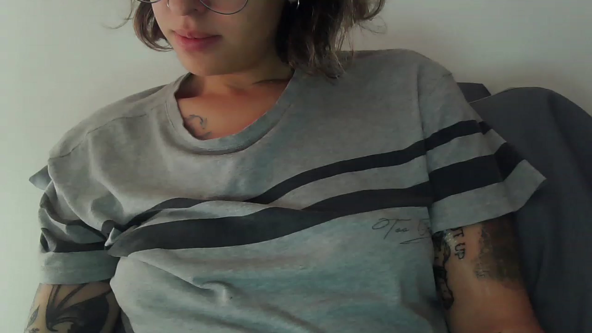 Gallery image thumbnail from fionacarter's myfreecams stream on, 05/12/2023, 16:03 image 2 of 20