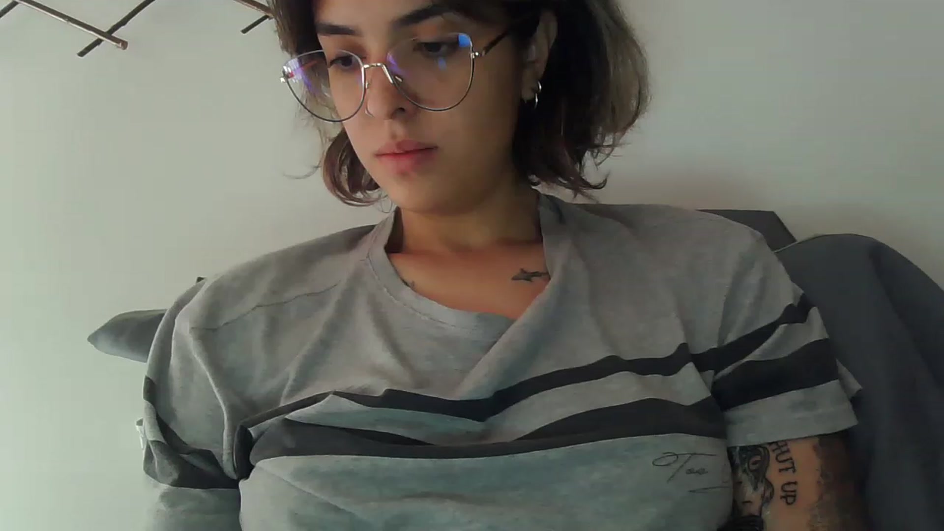 Gallery image thumbnail from fionacarter's myfreecams stream on, 05/12/2023, 16:03 image 18 of 20