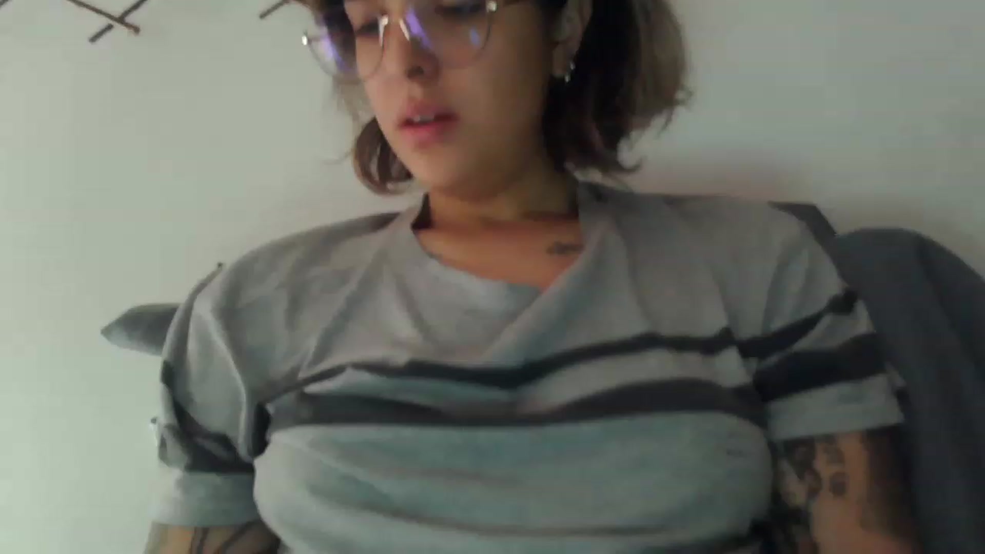 Gallery image thumbnail from fionacarter's myfreecams stream on, 05/12/2023, 16:03 image 17 of 20