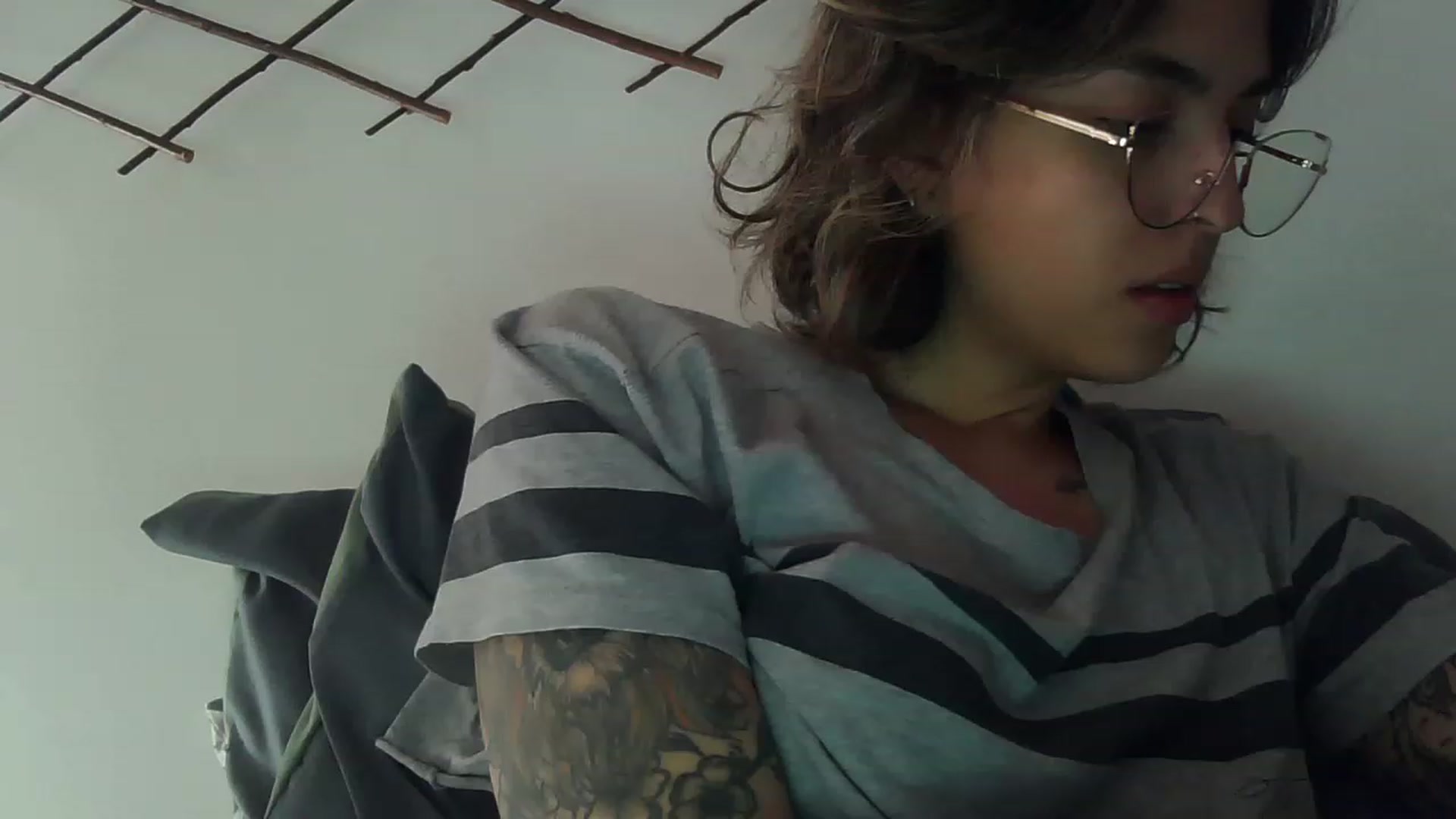 Gallery image thumbnail from fionacarter's myfreecams stream on, 05/12/2023, 16:03 image 8 of 20