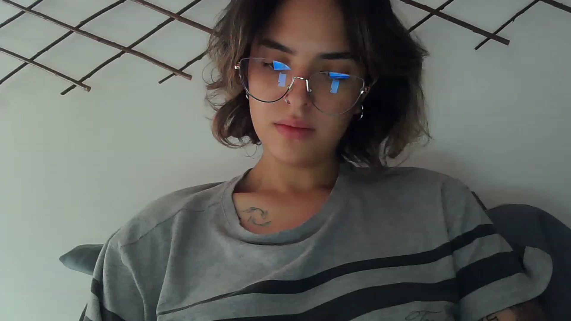 Gallery image thumbnail from fionacarter's myfreecams stream on, 05/12/2023, 16:03 image 1 of 20