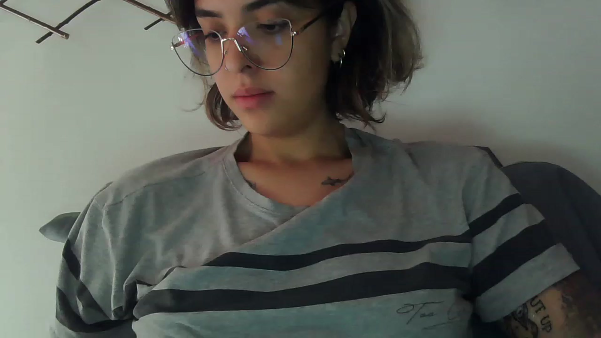 Gallery image thumbnail from fionacarter's myfreecams stream on, 05/12/2023, 16:03 image 6 of 20