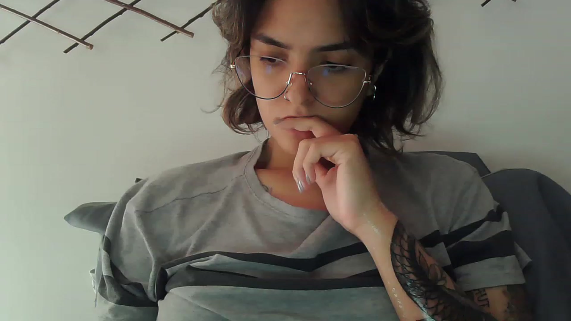 Gallery image thumbnail from fionacarter's myfreecams stream on, 05/12/2023, 16:03 image 20 of 20