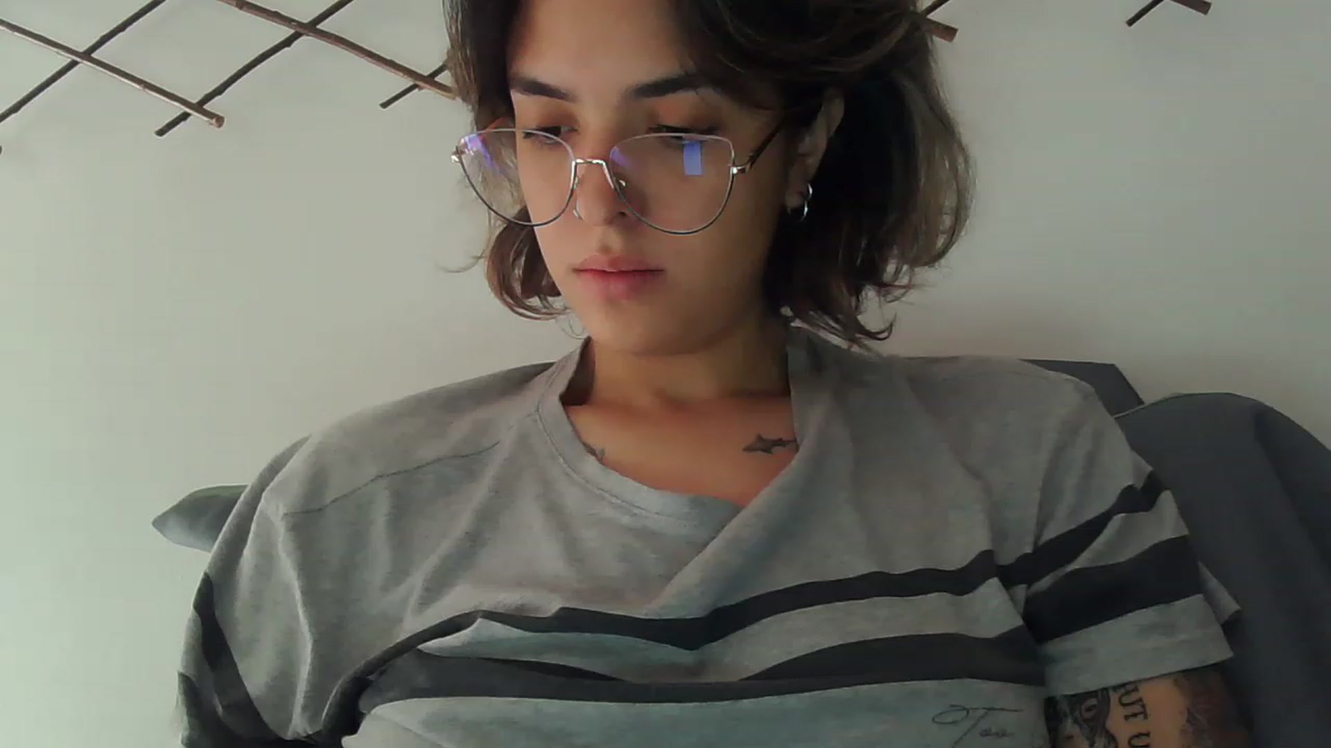 Gallery image thumbnail from fionacarter's myfreecams stream on, 05/12/2023, 16:03 image 15 of 20