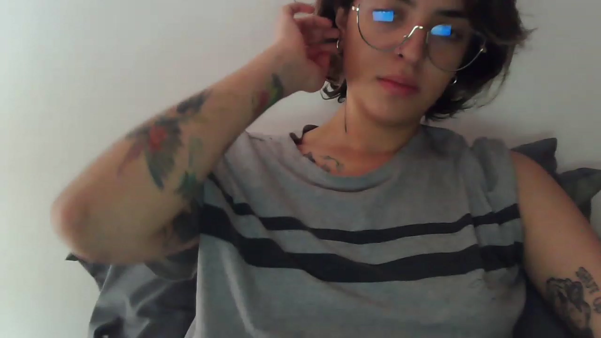 Gallery image thumbnail from fionacarter's myfreecams stream on, 05/17/2023, 15:23 image 10 of 20