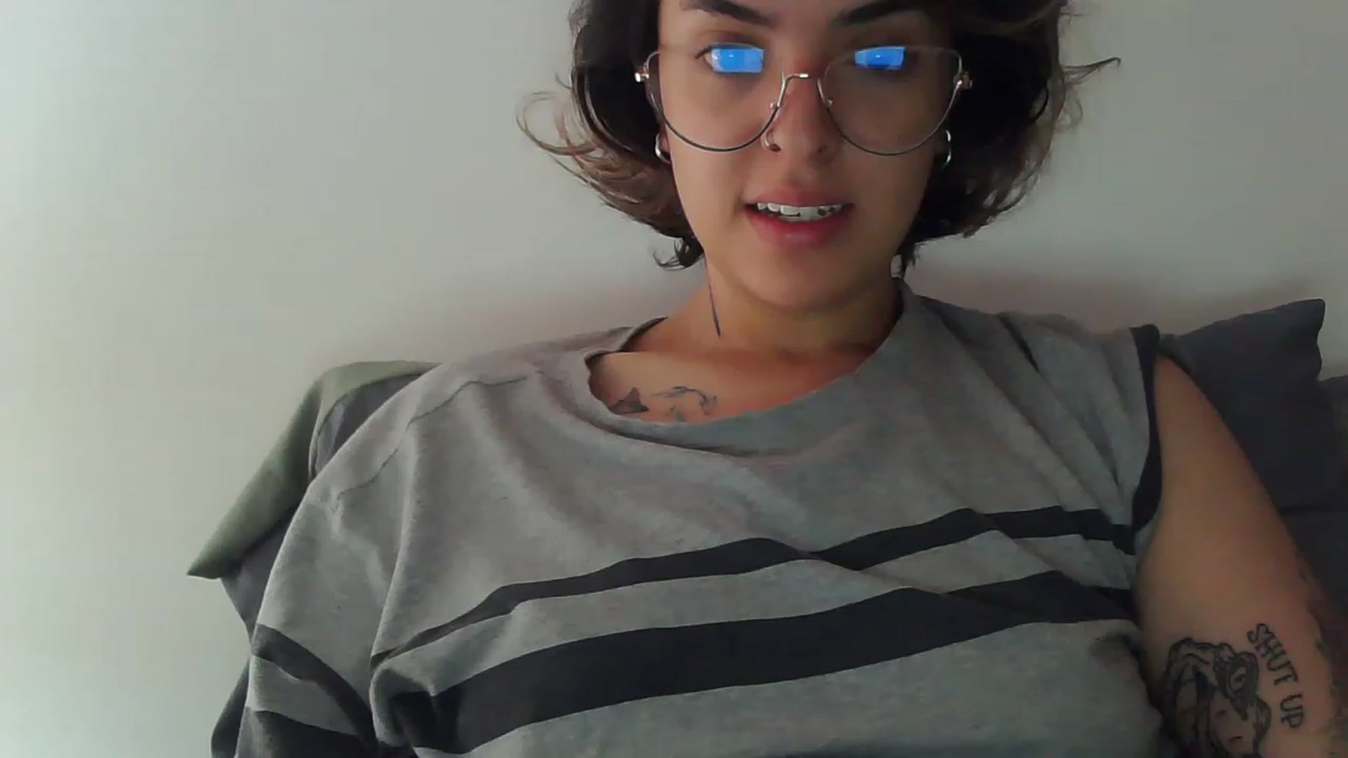 Gallery image thumbnail from fionacarter's myfreecams stream on, 05/17/2023, 15:23 image 4 of 20