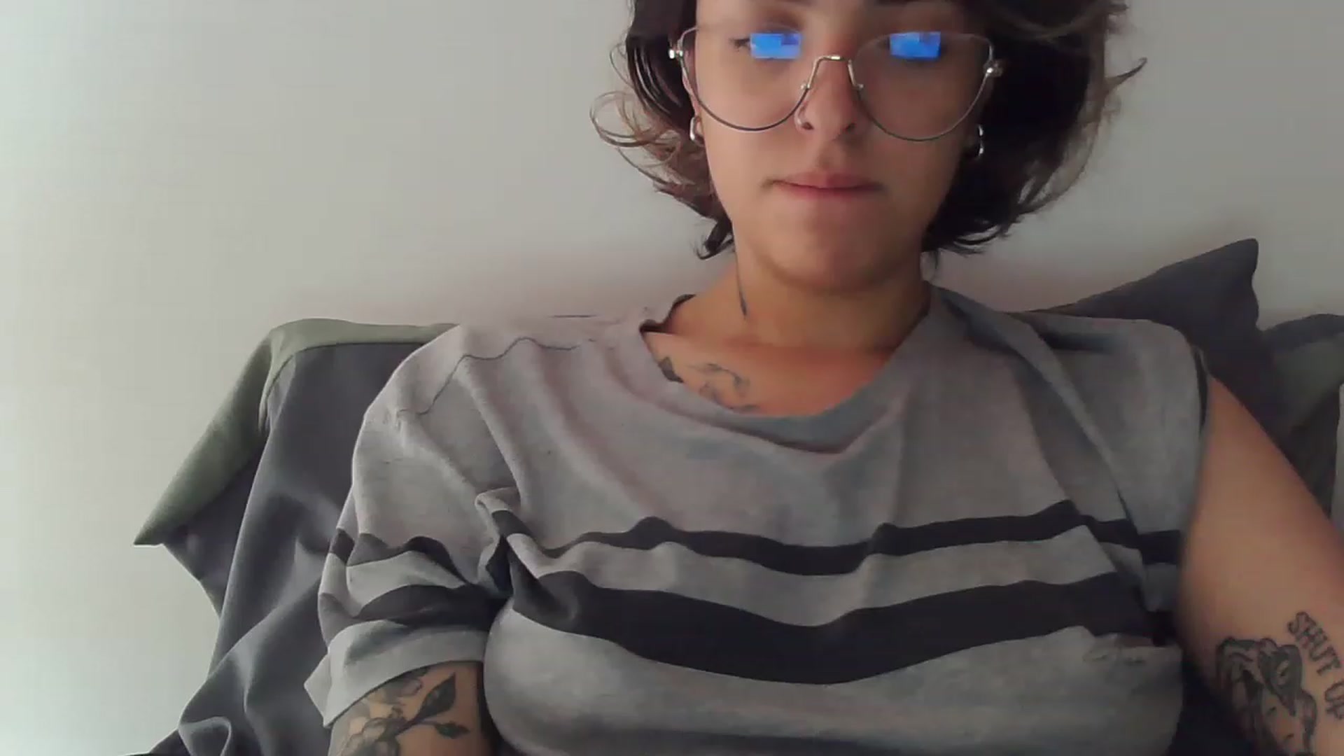 Gallery image thumbnail from fionacarter's myfreecams stream on, 05/17/2023, 15:23 image 16 of 20
