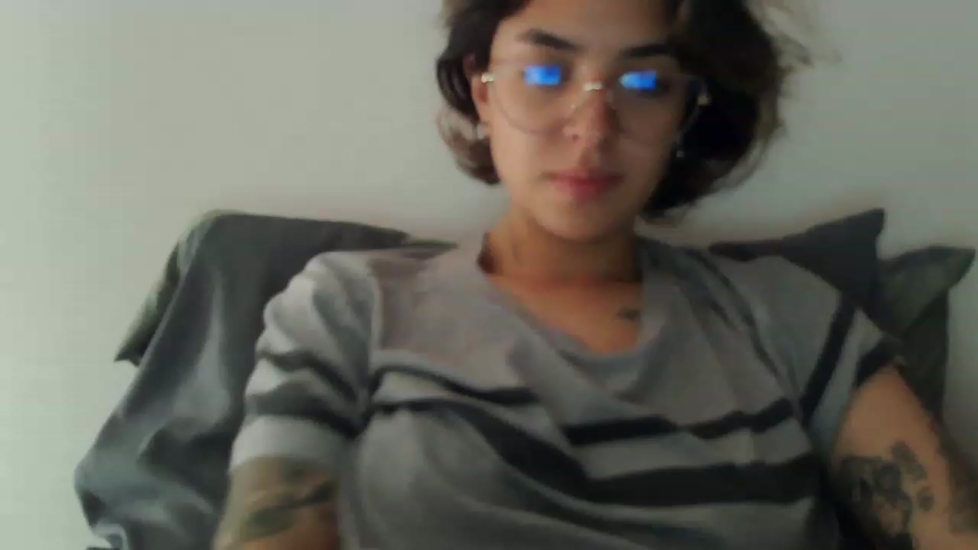 Gallery image thumbnail from fionacarter's myfreecams stream on, 05/17/2023, 16:24 image 12 of 20