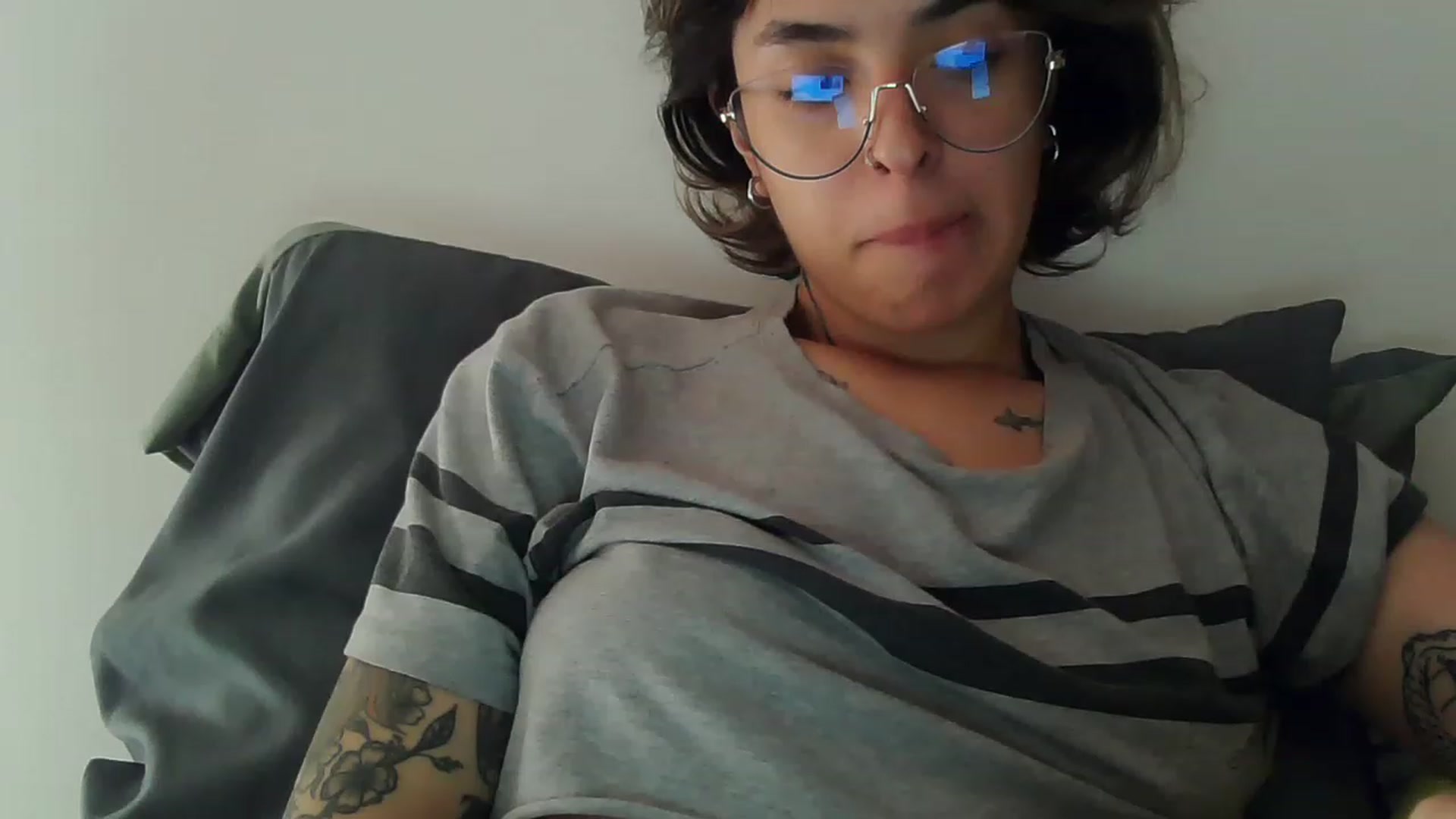 Gallery image thumbnail from fionacarter's myfreecams stream on, 05/17/2023, 16:24 image 16 of 20