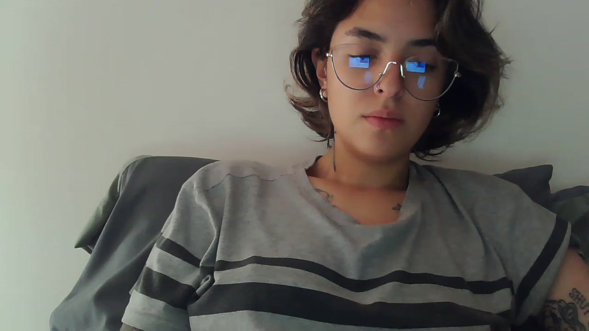 Gallery image thumbnail from fionacarter's myfreecams stream on, 05/17/2023, 16:24 image 7 of 20