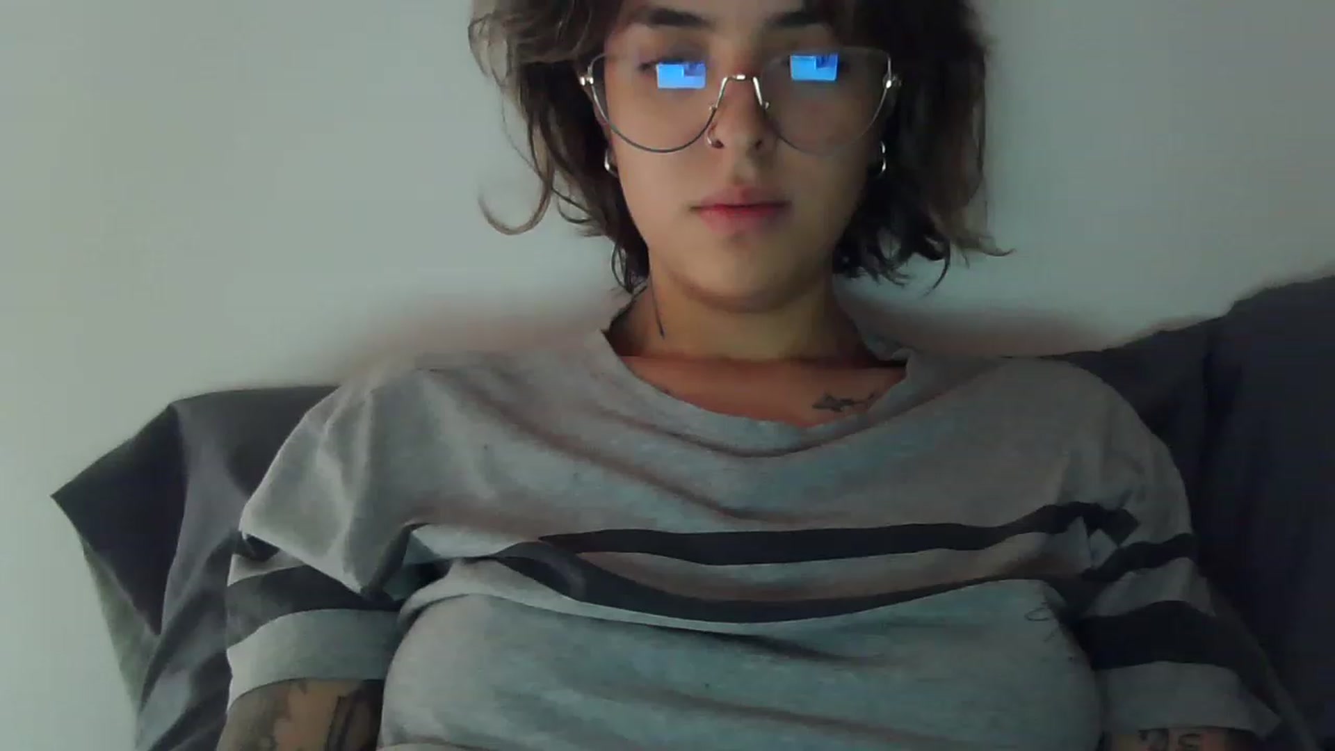 Gallery image thumbnail from fionacarter's myfreecams stream on, 05/22/2023, 17:00 image 16 of 20