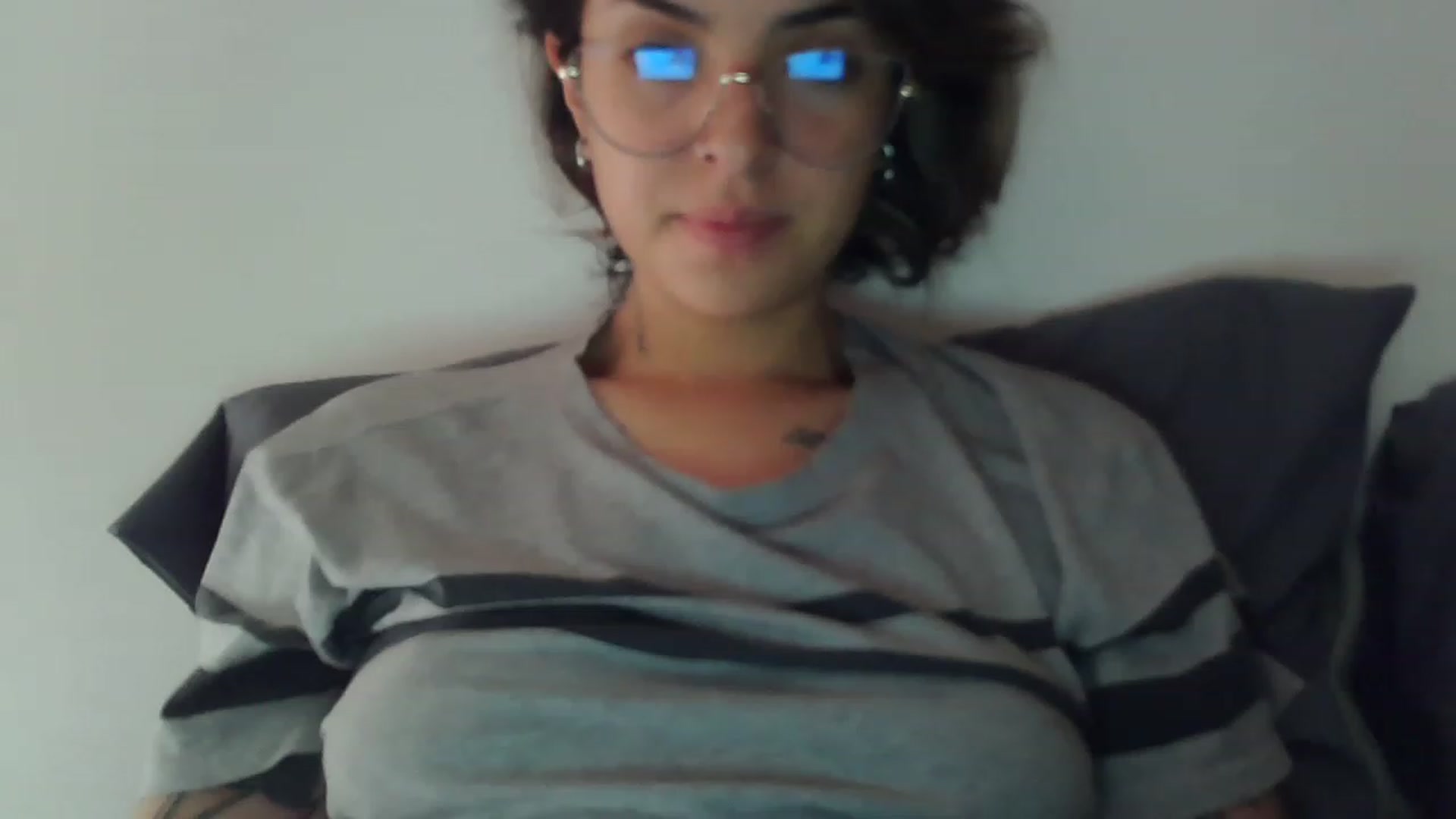 Gallery image thumbnail from fionacarter's myfreecams stream on, 05/22/2023, 17:00 image 1 of 20