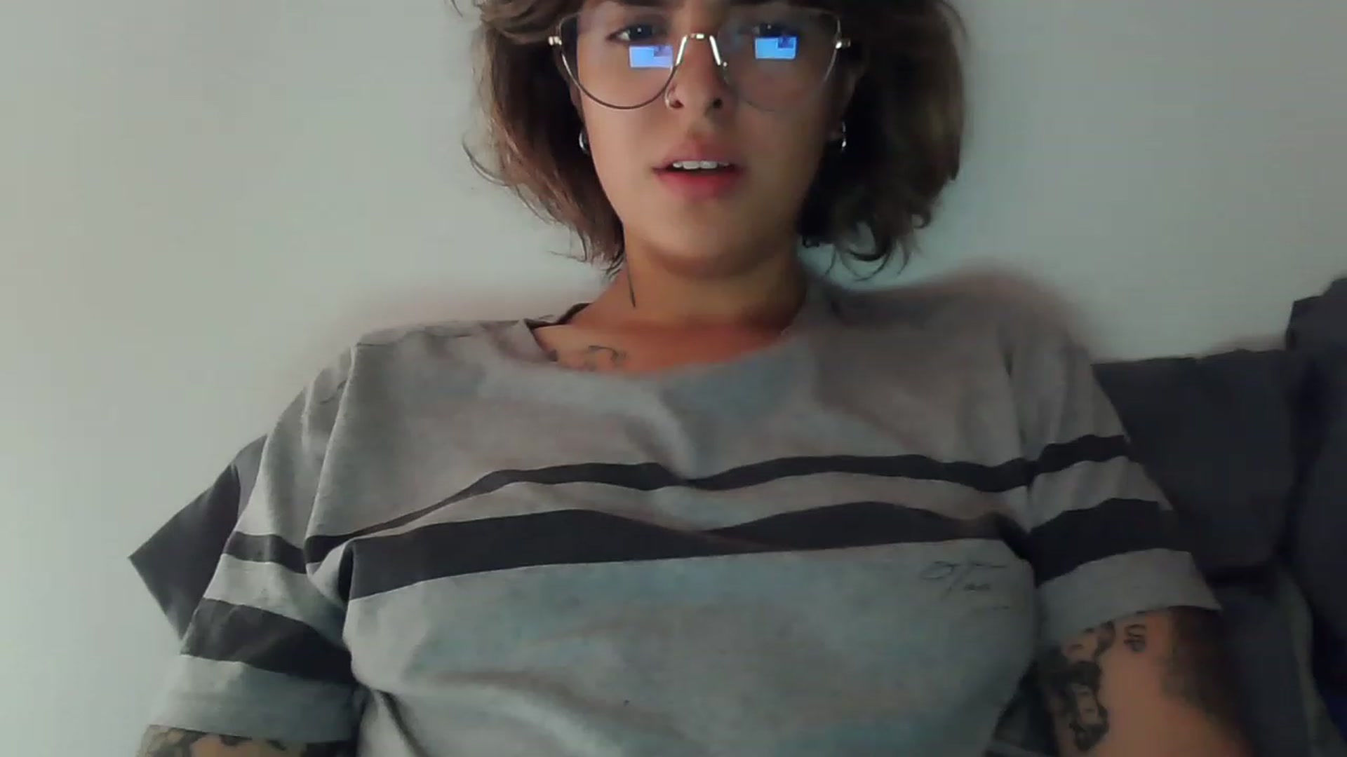 Gallery image thumbnail from fionacarter's myfreecams stream on, 05/22/2023, 17:00 image 8 of 20
