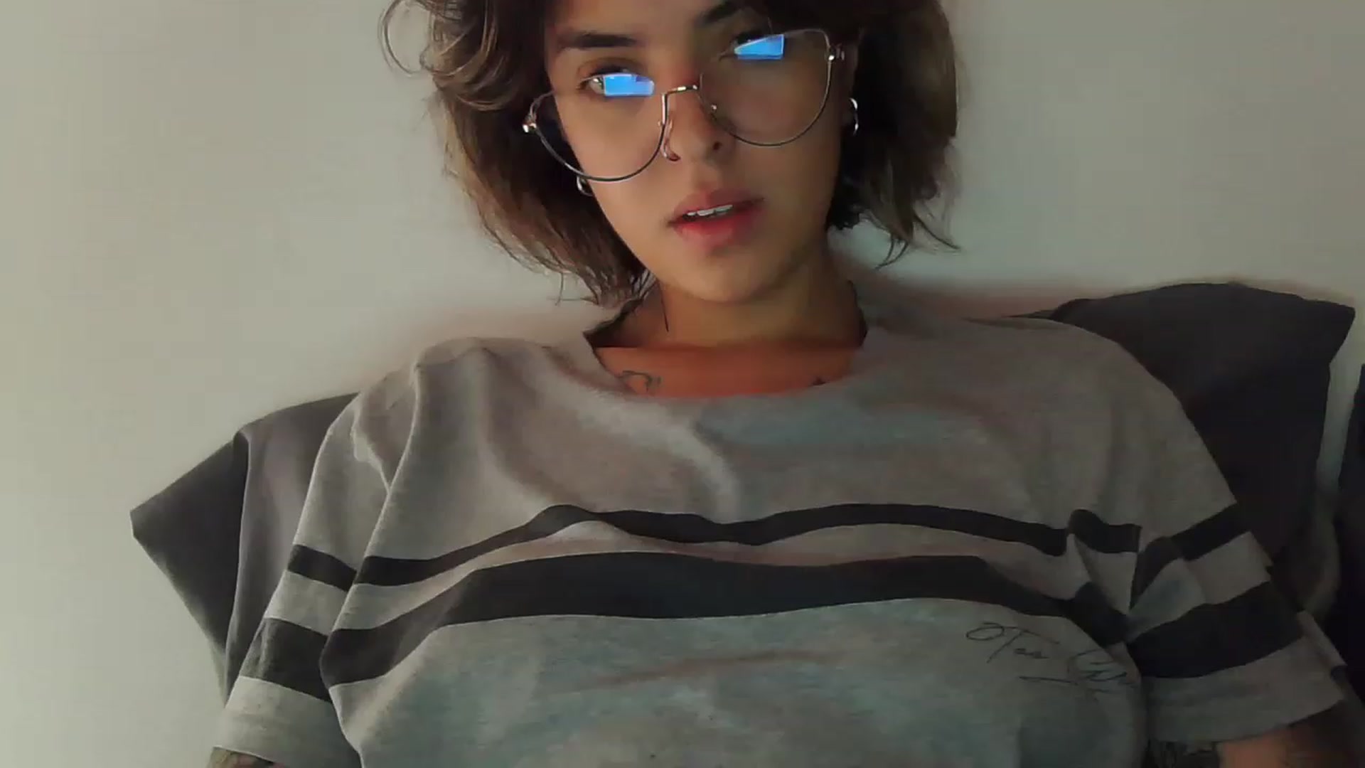 Gallery image thumbnail from fionacarter's myfreecams stream on, 05/22/2023, 17:00 image 7 of 20