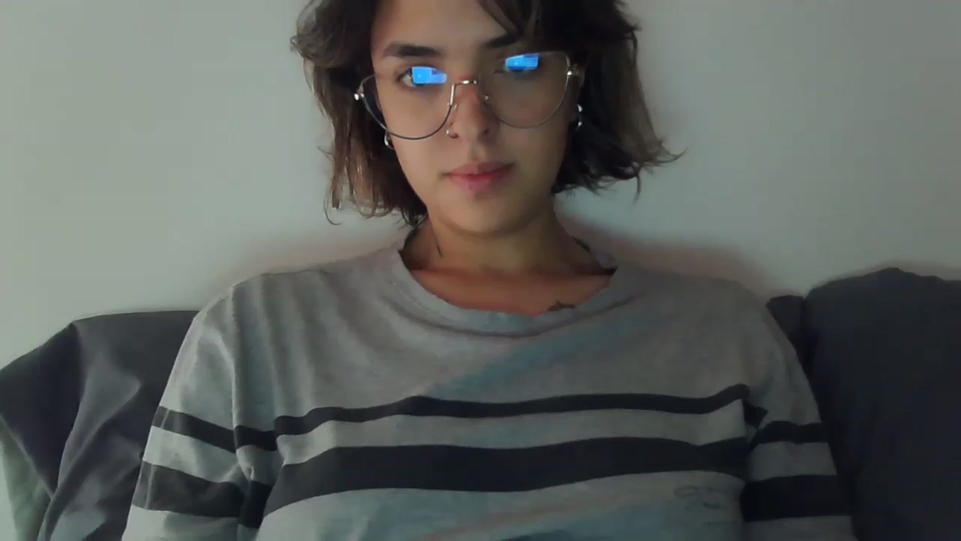Gallery image thumbnail from fionacarter's myfreecams stream on, 05/22/2023, 17:00 image 14 of 20