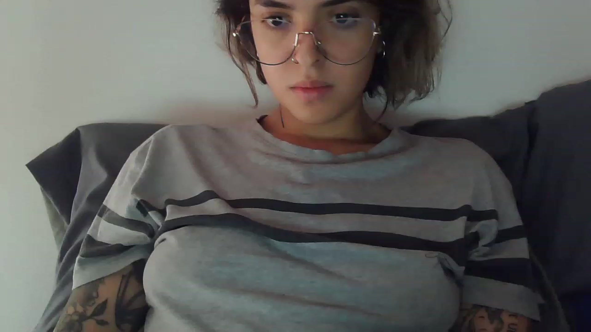 Gallery image thumbnail from fionacarter's myfreecams stream on, 05/22/2023, 17:00 image 20 of 20