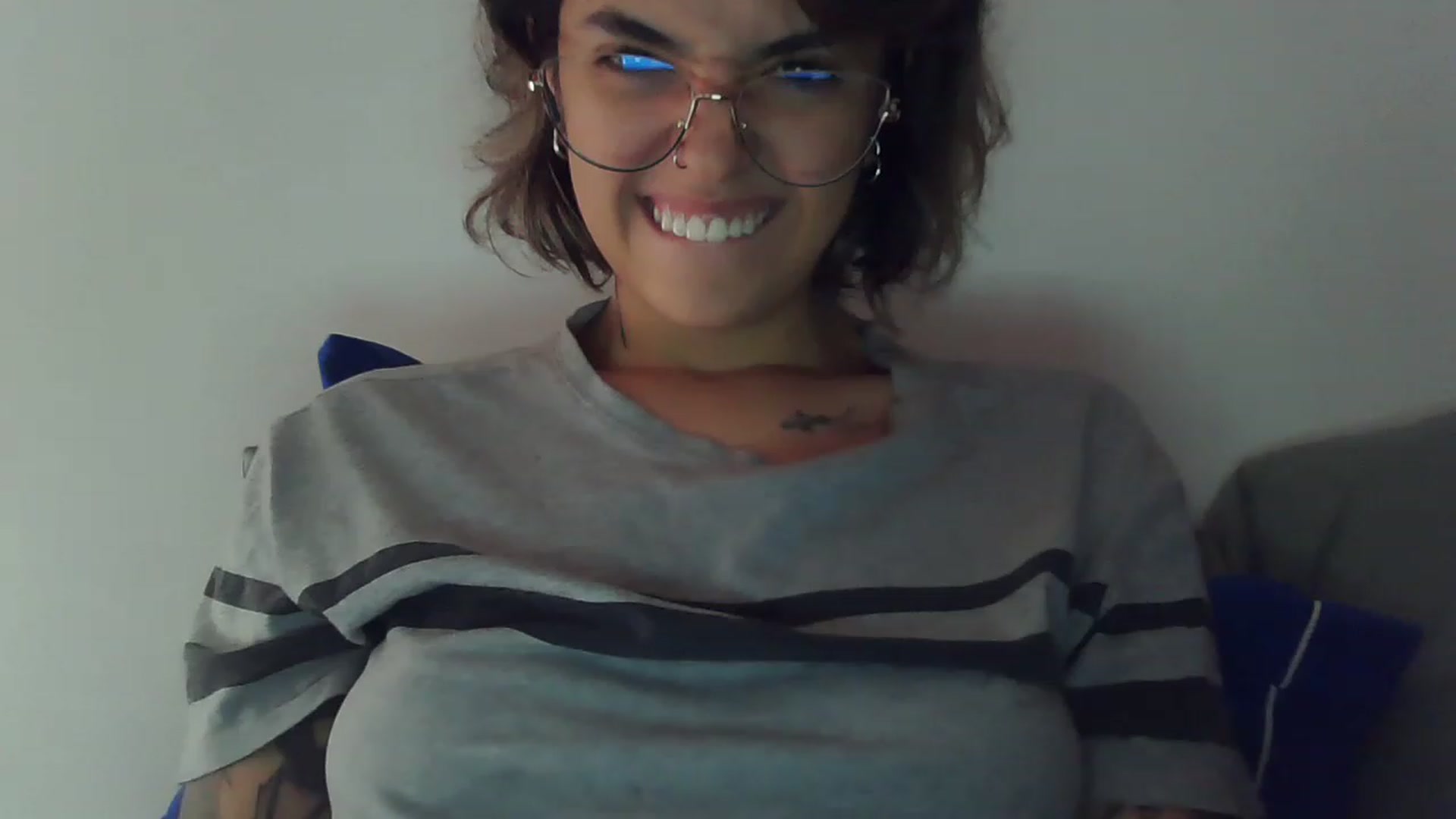 Gallery image thumbnail from fionacarter's myfreecams stream on, 05/26/2023, 15:09 image 17 of 20