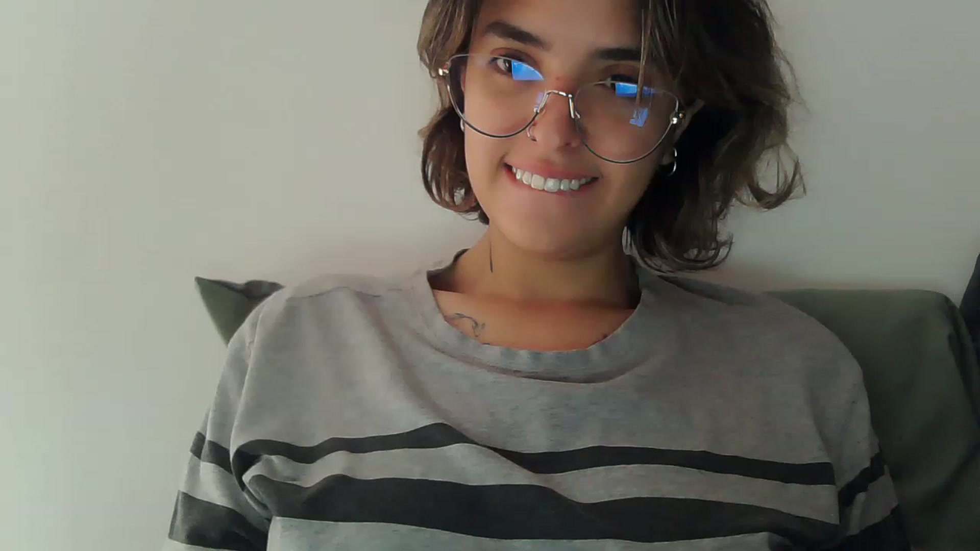 Gallery image thumbnail from fionacarter's myfreecams stream on, 05/27/2023, 16:07 image 8 of 20