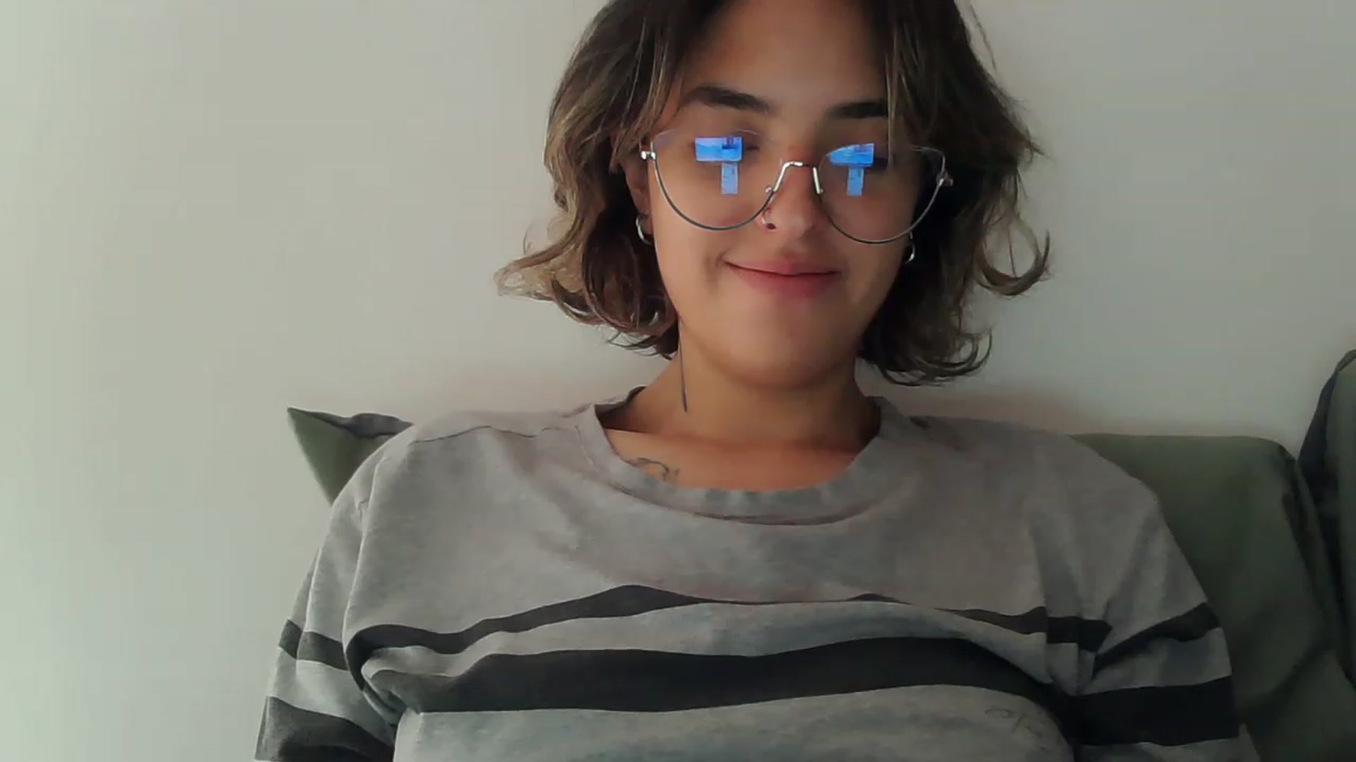 Gallery image thumbnail from fionacarter's myfreecams stream on, 05/27/2023, 16:07 image 12 of 20