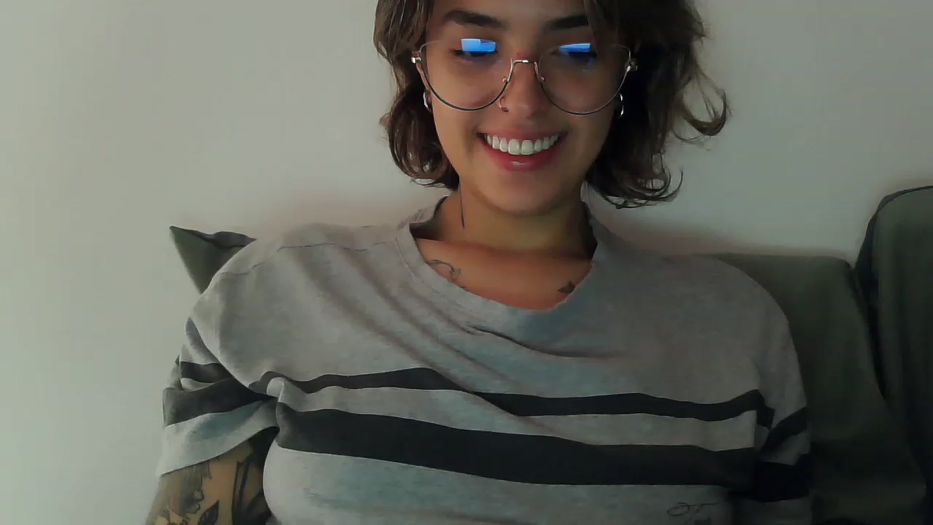 Gallery image thumbnail from fionacarter's myfreecams stream on, 05/27/2023, 16:07 image 3 of 20