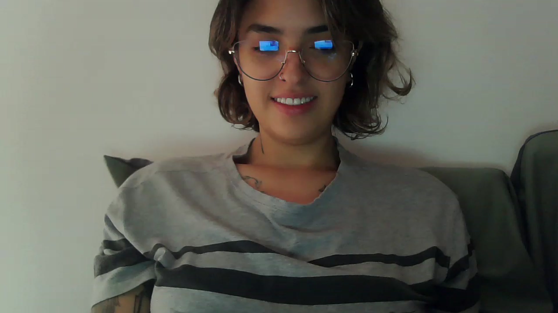 Gallery image thumbnail from fionacarter's myfreecams stream on, 05/27/2023, 16:07 image 1 of 20