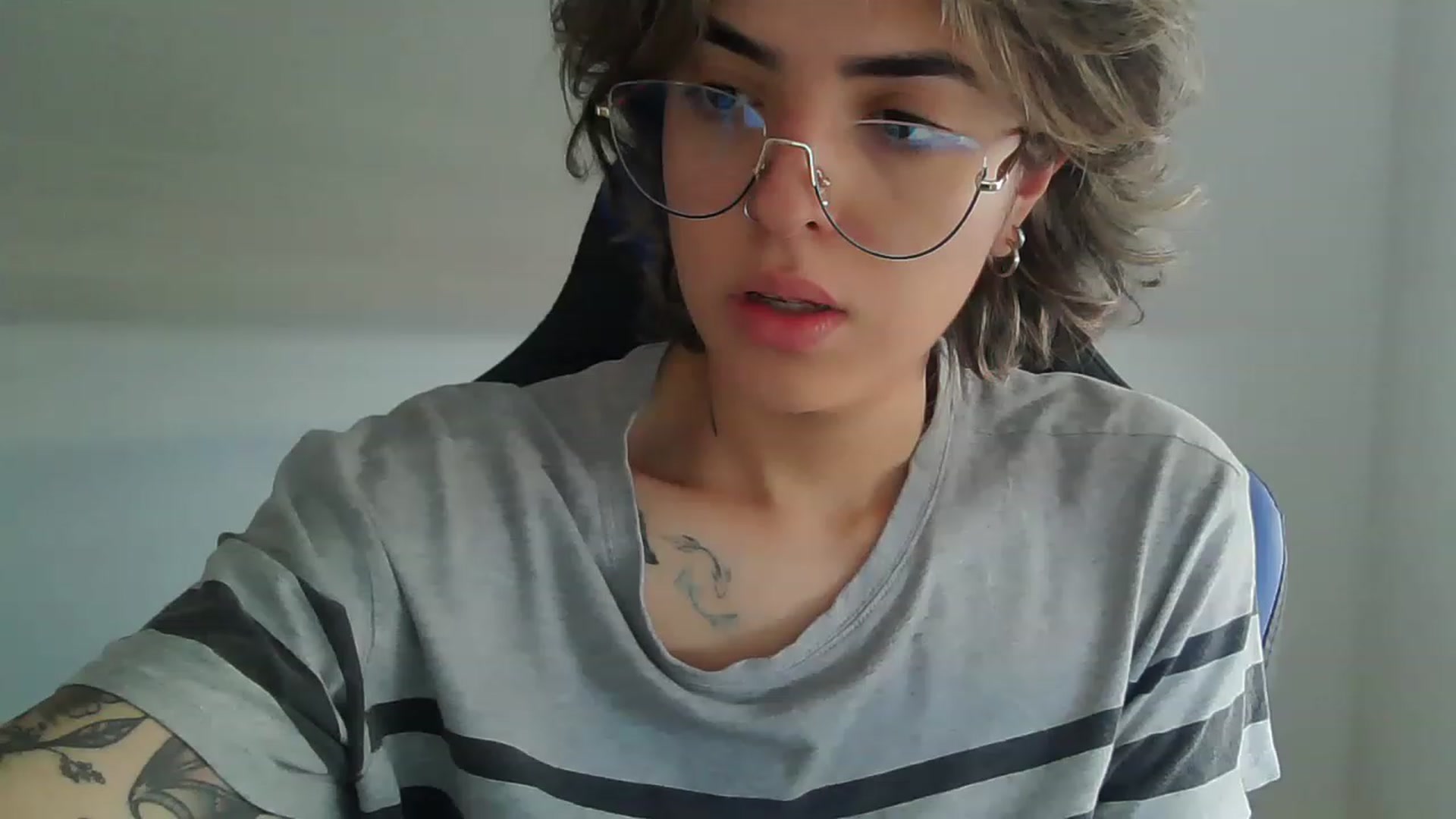 Gallery image thumbnail from fionacarter's myfreecams stream on, 05/31/2023, 15:41 image 17 of 20