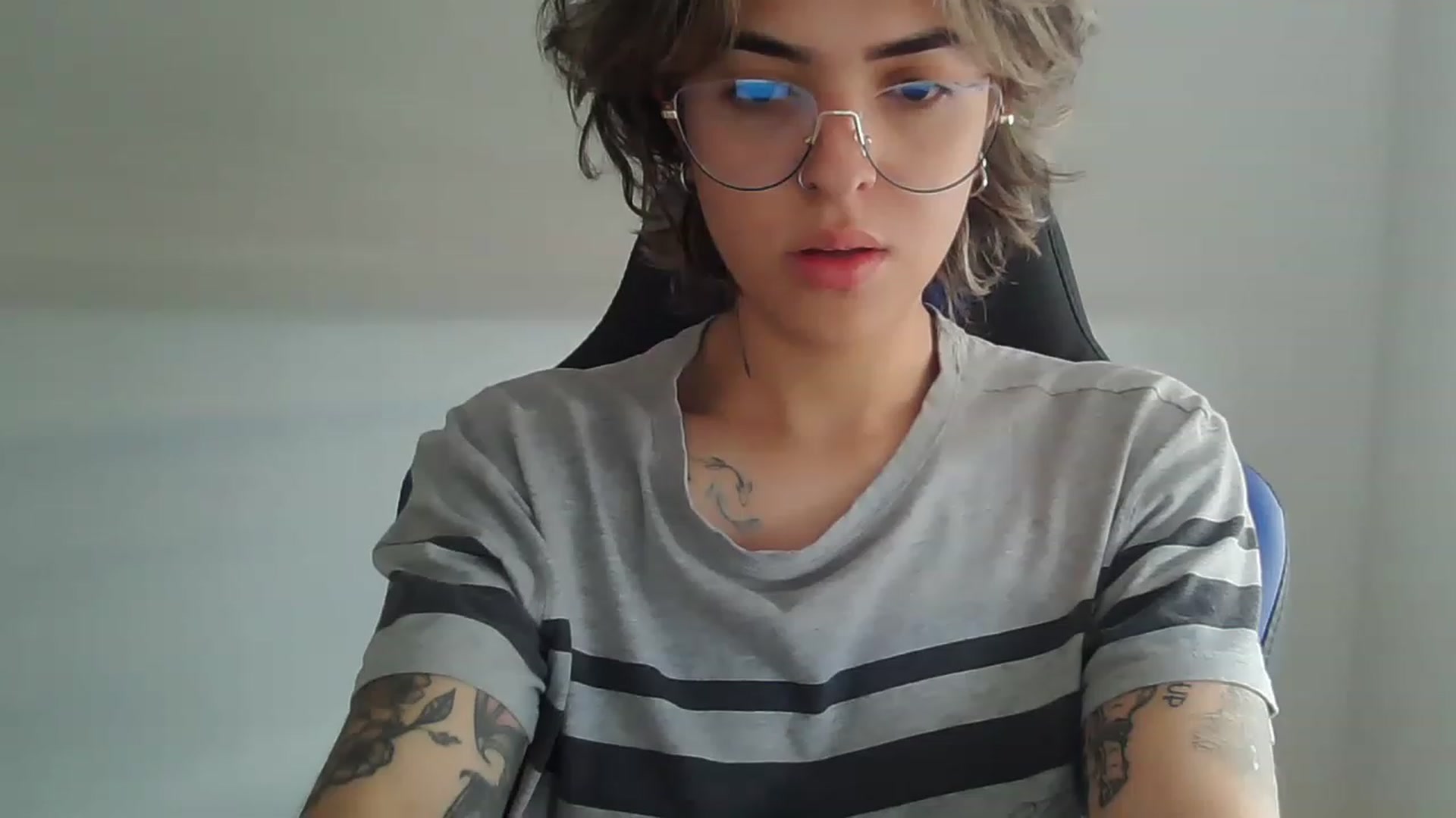 Gallery image thumbnail from fionacarter's myfreecams stream on, 05/31/2023, 15:41 image 3 of 20