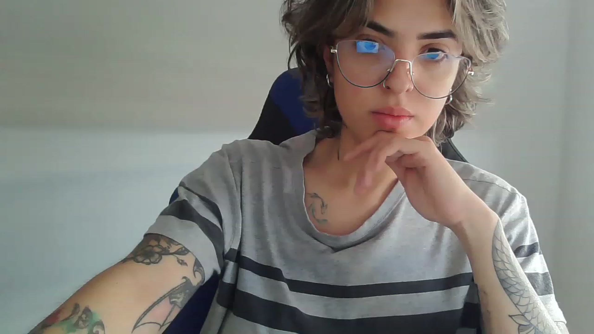 Gallery image thumbnail from fionacarter's myfreecams stream on, 05/31/2023, 15:41 image 10 of 20