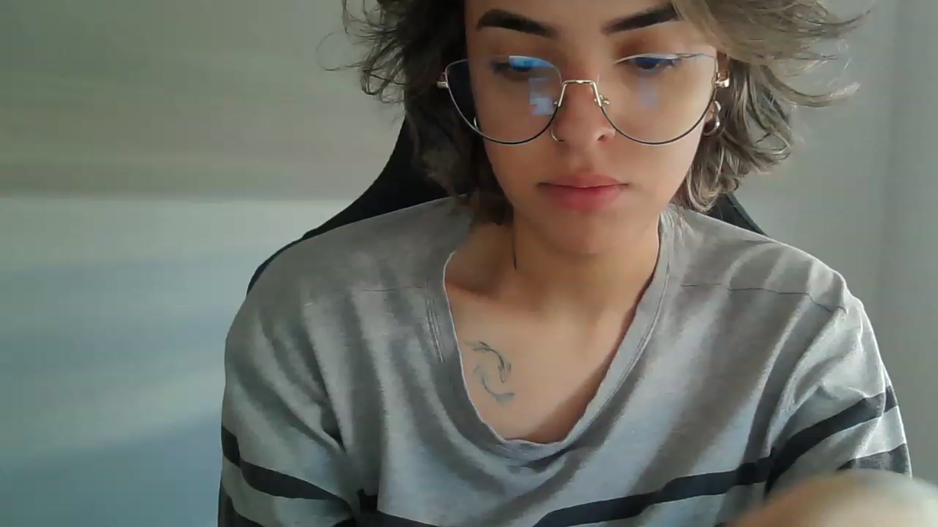 Gallery image thumbnail from fionacarter's myfreecams stream on, 05/31/2023, 16:00 image 18 of 20