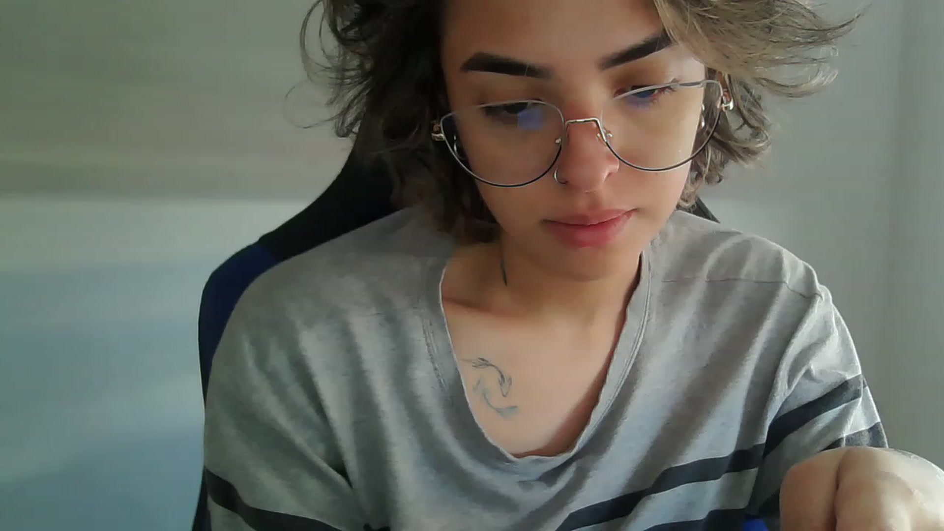 Gallery image thumbnail from fionacarter's myfreecams stream on, 05/31/2023, 16:00 image 19 of 20
