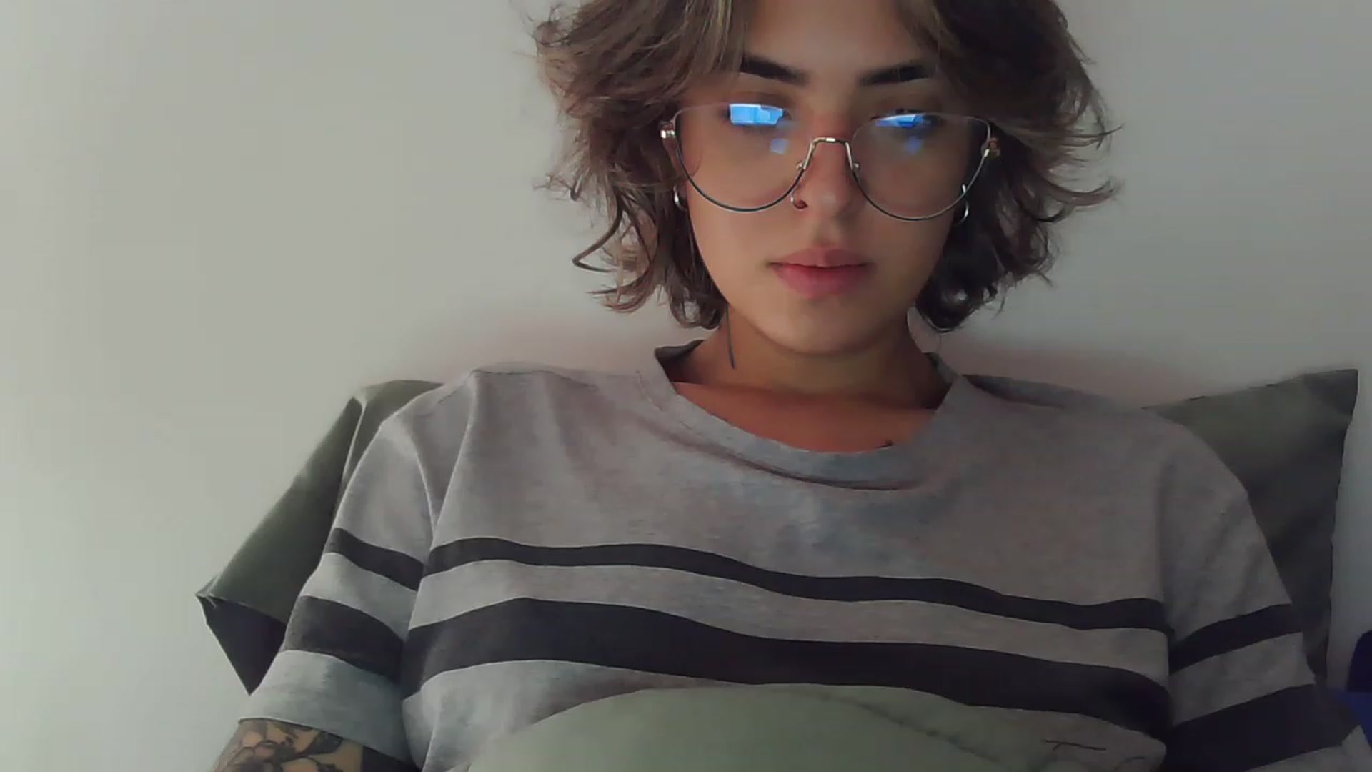 Gallery image thumbnail from fionacarter's myfreecams stream on, 05/31/2023, 16:22 image 7 of 20