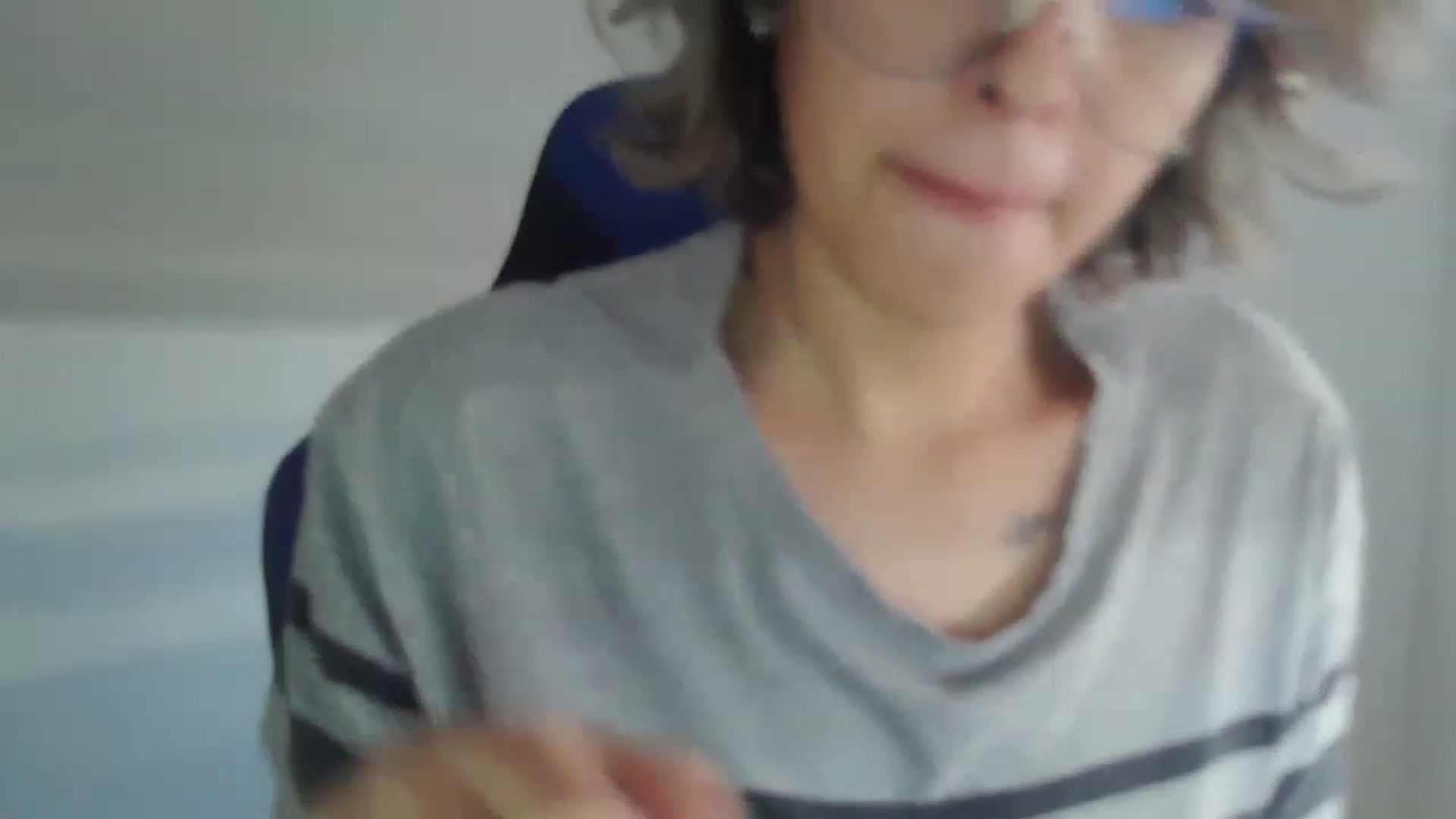 Gallery image thumbnail from fionacarter's myfreecams stream on, 05/31/2023, 16:22 image 15 of 20