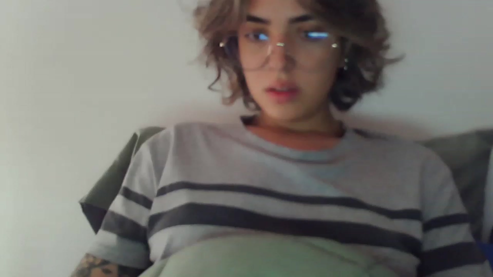 Gallery image thumbnail from fionacarter's myfreecams stream on, 05/31/2023, 16:22 image 8 of 20