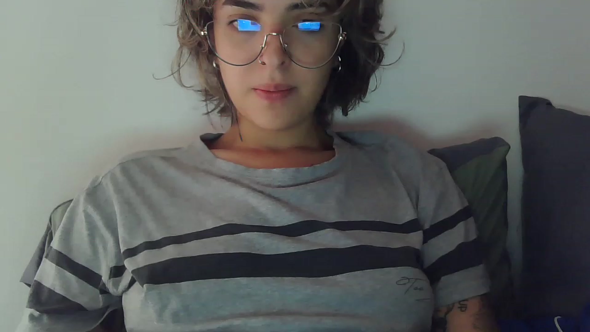 Gallery image thumbnail from fionacarter's myfreecams stream on, 06/08/2023, 16:51 image 3 of 20