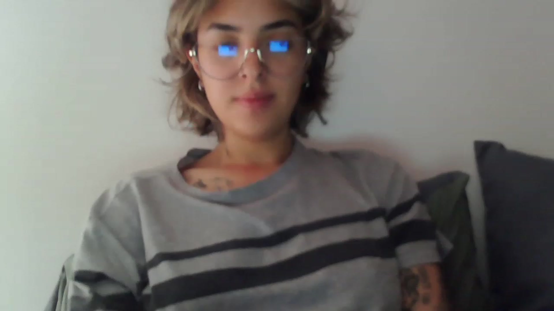 Gallery image thumbnail from fionacarter's myfreecams stream on, 06/08/2023, 16:51 image 16 of 20