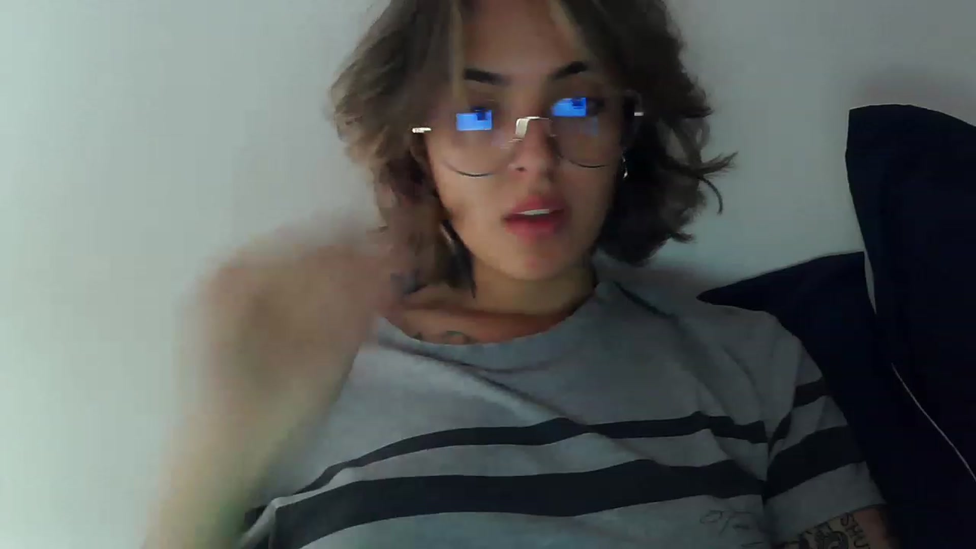 Gallery image thumbnail from fionacarter's myfreecams stream on, 06/13/2023, 15:36 image 6 of 20