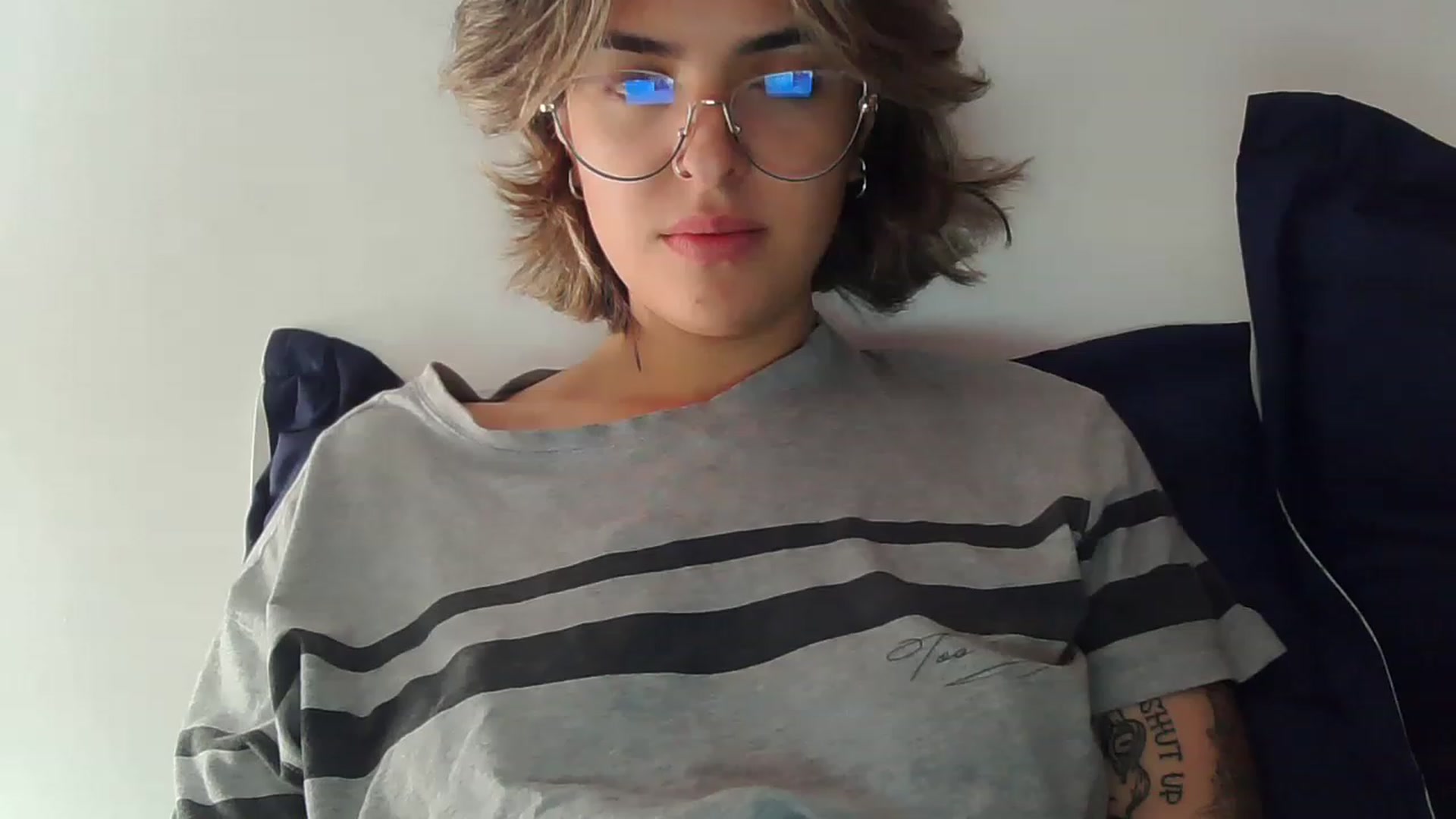 Gallery image thumbnail from fionacarter's myfreecams stream on, 06/13/2023, 15:36 image 16 of 20