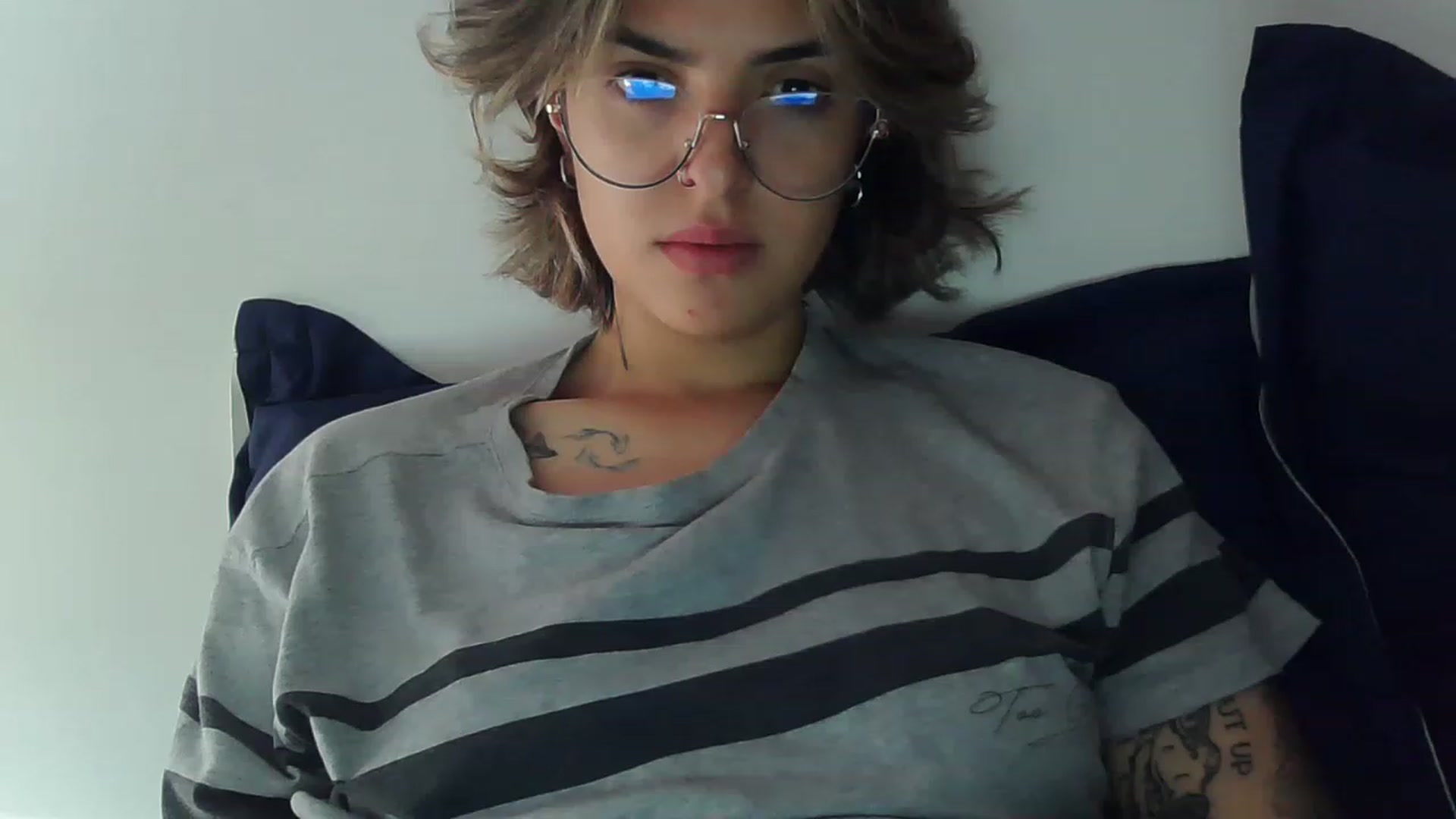 Gallery image thumbnail from fionacarter's myfreecams stream on, 06/13/2023, 15:36 image 19 of 20