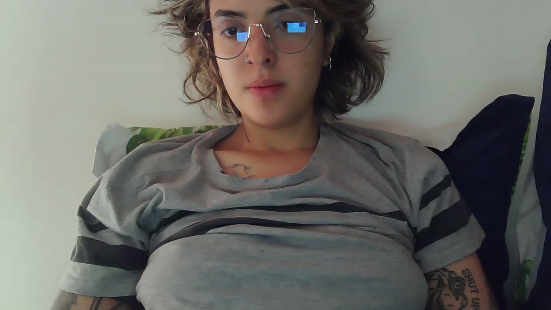 Gallery image thumbnail from fionacarter's myfreecams stream on, 06/21/2023, 16:00 image 18 of 20