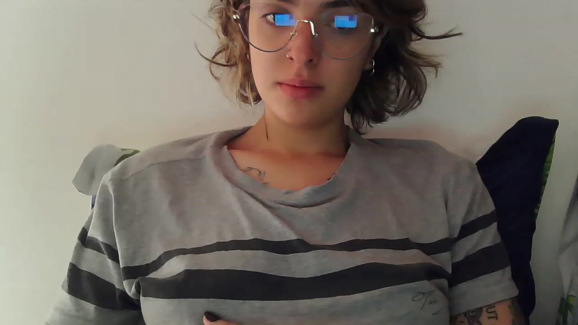 Gallery image thumbnail from fionacarter's myfreecams stream on, 06/21/2023, 16:00 image 4 of 20