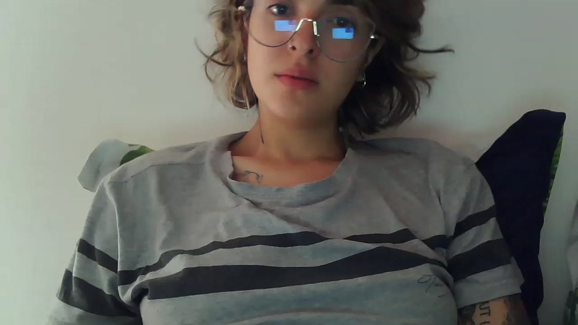 Gallery image thumbnail from fionacarter's myfreecams stream on, 06/21/2023, 16:00 image 6 of 20