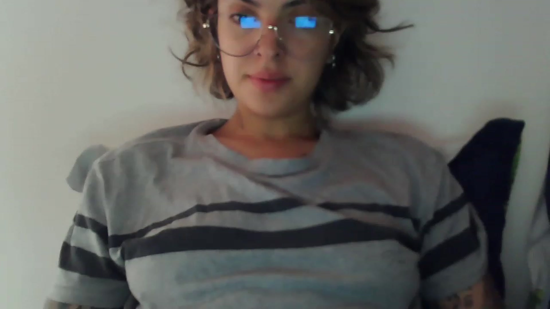 Gallery image thumbnail from fionacarter's myfreecams stream on, 06/21/2023, 16:00 image 3 of 20