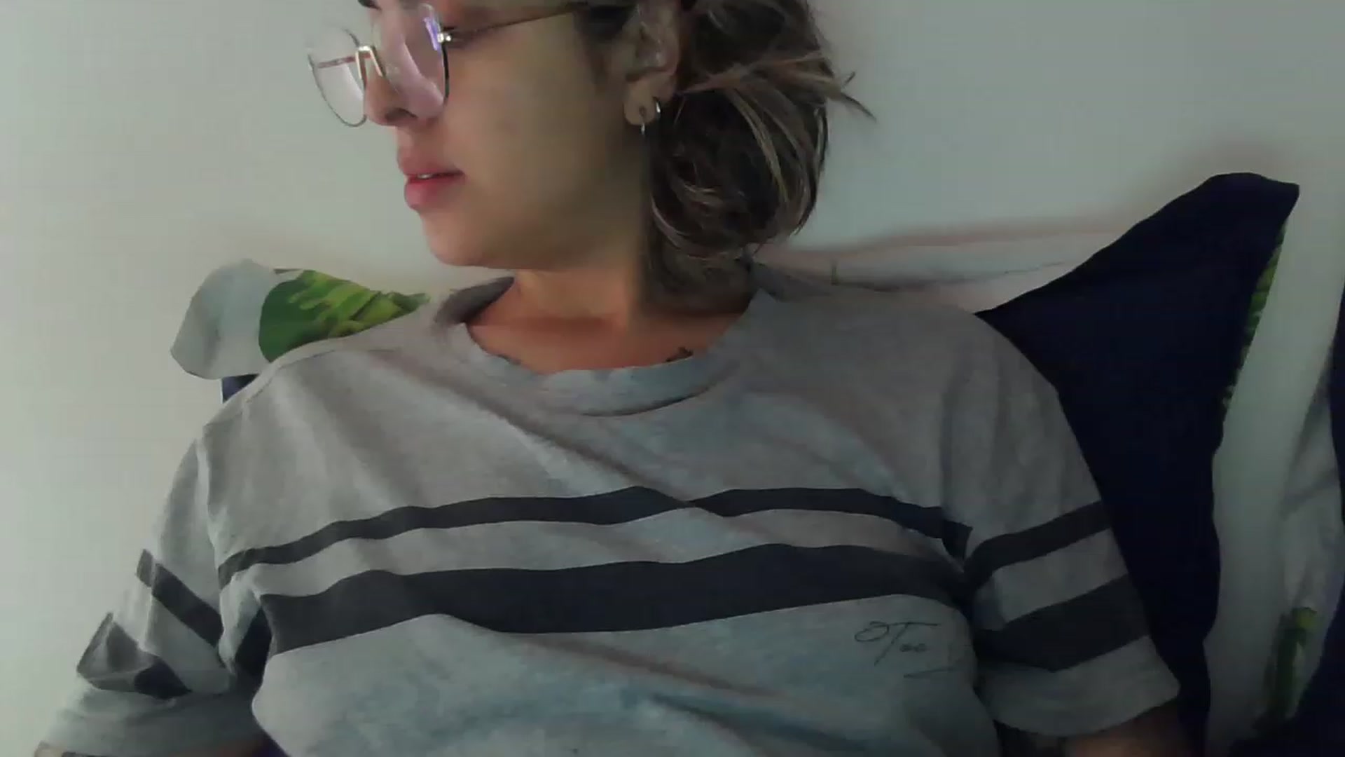 Gallery image thumbnail from fionacarter's myfreecams stream on, 06/21/2023, 16:00 image 2 of 20