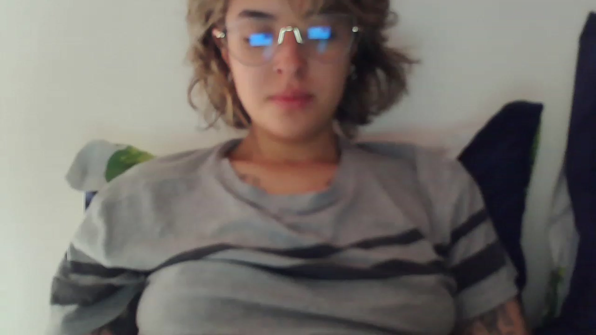 Gallery image thumbnail from fionacarter's myfreecams stream on, 06/21/2023, 16:00 image 15 of 20